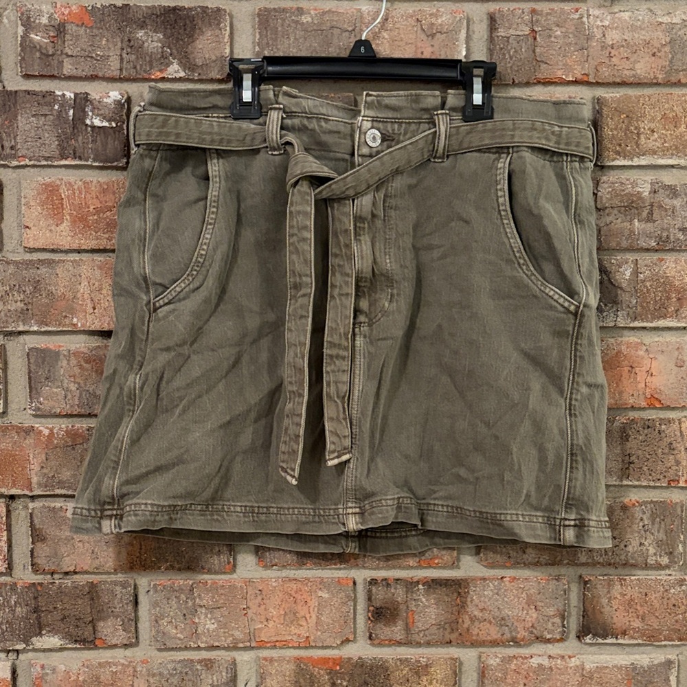 American Eagle Outfitters Khaki Belted Skirt